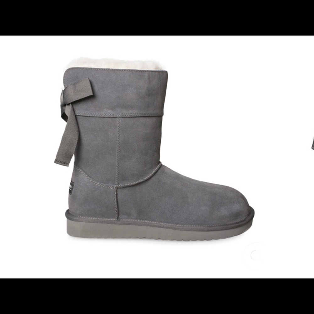 Kookaburra by Ugg Andrah short stingray boots